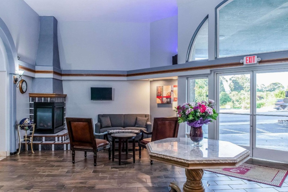 Clarion Hotel By Humboldt Bay