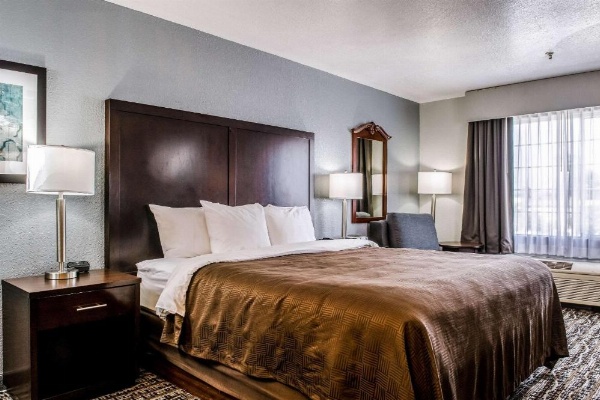 Clarion Hotel By Humboldt Bay image 12